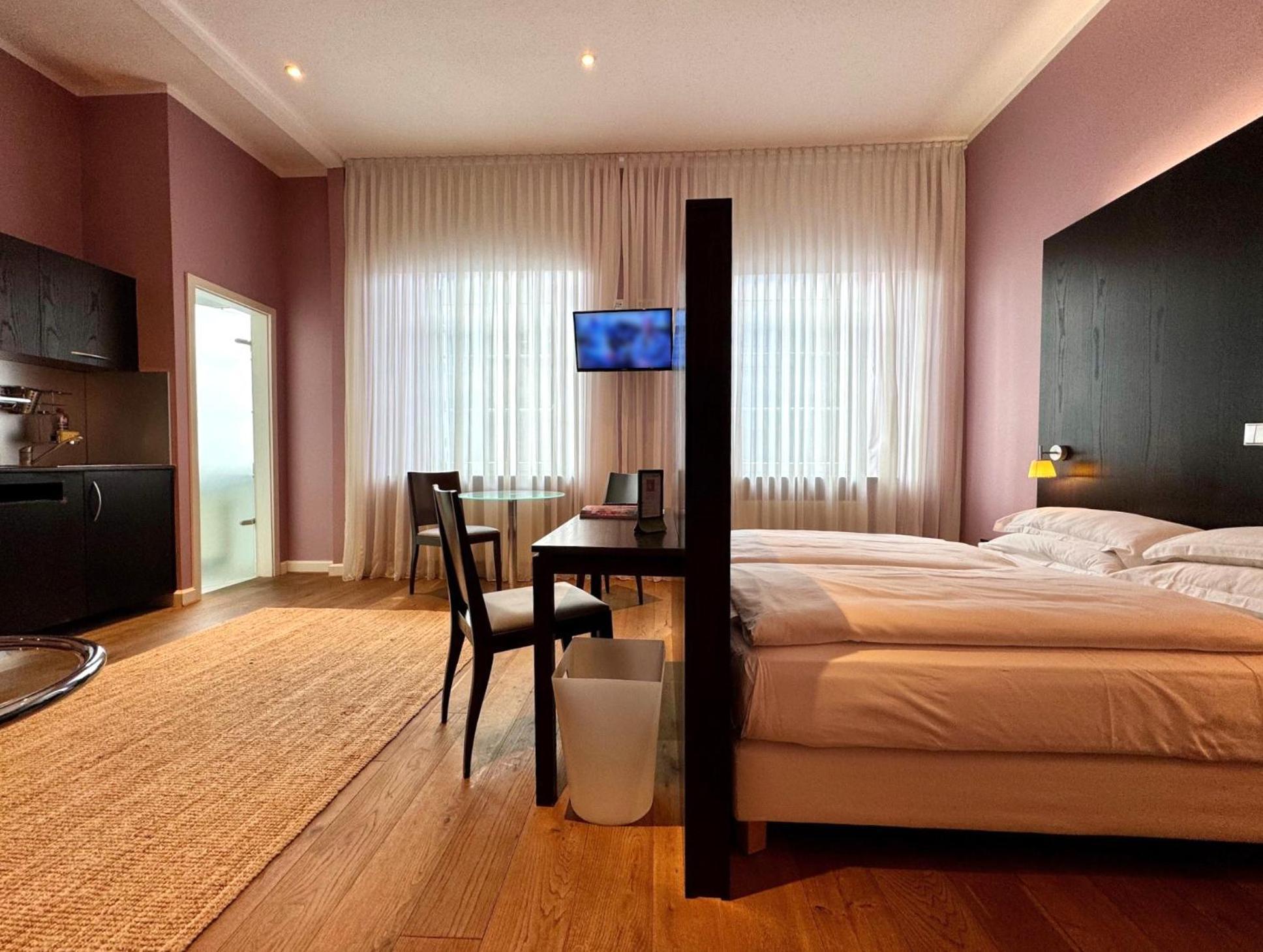The New Yorker Hotel Koeln-Messe Zewnętrze zdjęcie